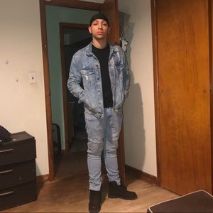 Meet your Posher, Noel